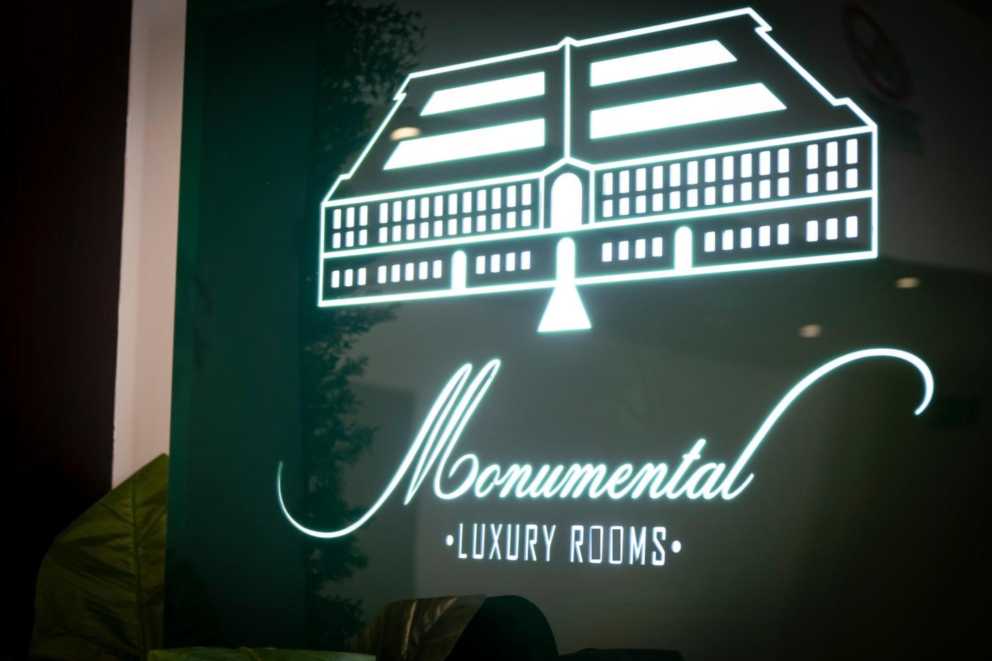 Monumental Luxury Rooms Caserta Exteriör bild